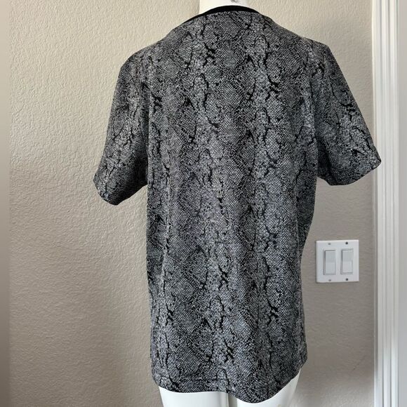 Chico's Black and Gray Snakeskin Print Short Sleeve Tee - Picture 4 of 8